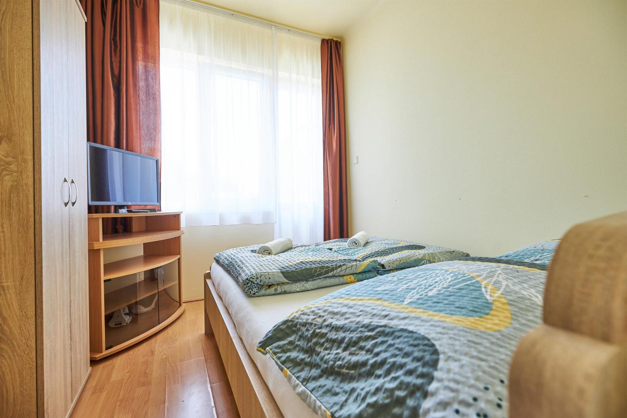 Ada 2 Apartmanhaz Hajdúszoboszló Exterior foto